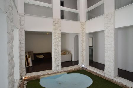 Casa de condomínio para alugar com 1425m², 4 quartos e 1 vaga Casa de condomínio para alugar com 1425m², 4 quartos e 1 vagaJardim de inverno