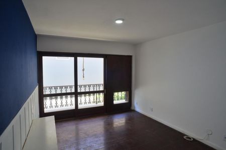 Casa de condomínio para alugar com 1425m², 4 quartos e 1 vaga Casa de condomínio para alugar com 1425m², 4 quartos e 1 vagaSuíte 2