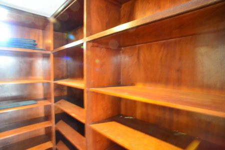 Casa de condomínio para alugar com 1425m², 4 quartos e 1 vaga Casa de condomínio para alugar com 1425m², 4 quartos e 1 vagaCloset Suíte 3