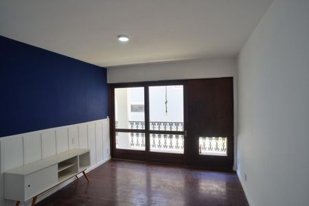 Casa de condomínio para alugar com 1425m², 4 quartos e 1 vaga Casa de condomínio para alugar com 1425m², 4 quartos e 1 vagaSuíte 2