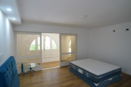 Casa de condomínio para alugar com 1425m², 4 quartos e 1 vaga Casa de condomínio para alugar com 1425m², 4 quartos e 1 vagaSuíte 3