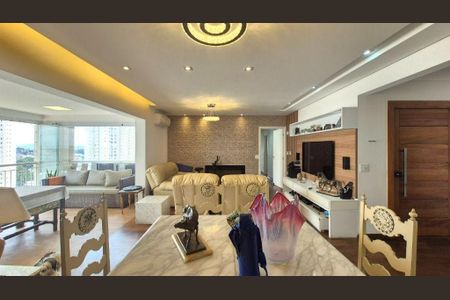 Apartamento à venda com 4 quartos, 171m² em Jardim Cláudia, São Paulo