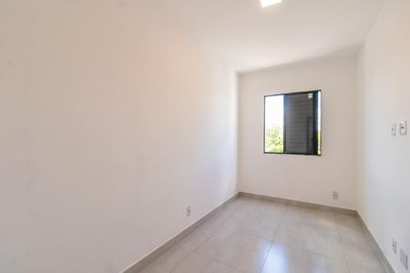 Apartamento para alugar com 68m², 3 quartos e 2 vagasQuarto 2