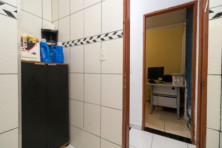 Casa à venda com 125m², 5 quartos e 1 vagaBanheiro 2