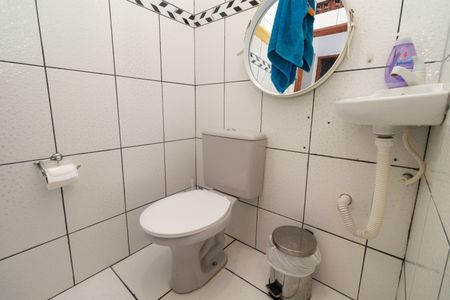 Casa à venda com 125m², 5 quartos e 1 vagaBanheiro 2