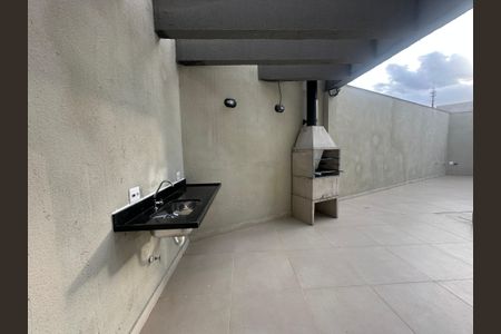 Apartamento para alugar com 59m², 2 quartos e 2 vagas Apartamento para alugar com 59m², 2 quartos e 2 vagasÁrea comum - Churrasqueira