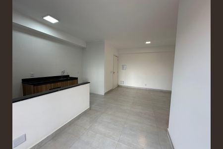 Sala de apartamento para alugar com 2 quartos, 59m² em Outeiro de São Fernando, Barueri