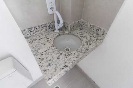 Apartamento para alugar com 42m², 2 quartos e sem vagaBanheiro