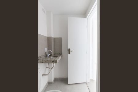 Apartamento para alugar com 42m², 2 quartos e sem vagaBanheiro