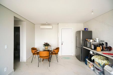 Apartamento à venda com 55m², 2 quartos e 1 vagaSala e cozinha