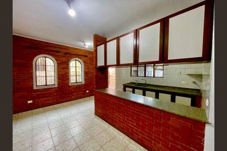 Casa à venda com 300m², 5 quartos e 4 vagasCozinha