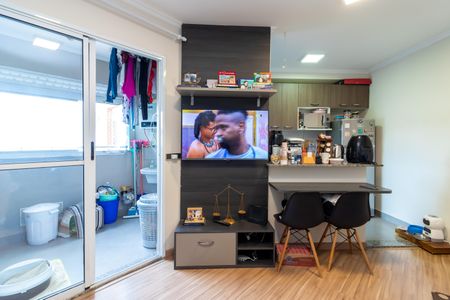 Apartamento à venda com 47m², 2 quartos e 1 vaga Apartamento à venda com 47m², 2 quartos e 1 vagaSala