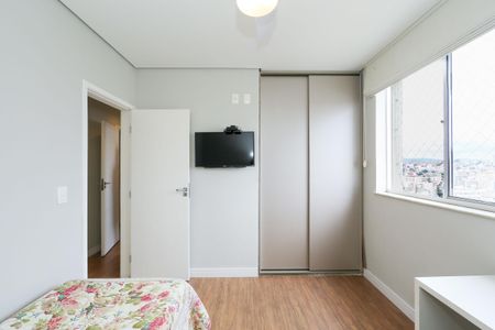 Apartamento à venda com 100m², 3 quartos e 2 vagasQUARTO1