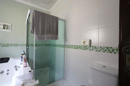 Casa à venda com 300m², 4 quartos e 4 vagasBanheiro Quarto Suíte