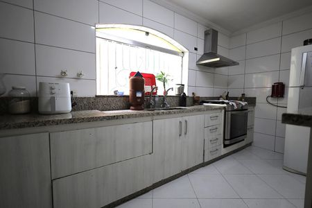 Casa à venda com 300m², 4 quartos e 4 vagasCozinha