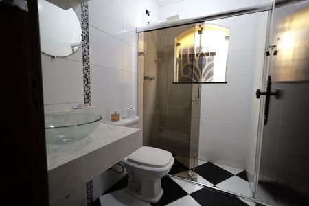 Casa à venda com 300m², 4 quartos e 4 vagasBanheiro