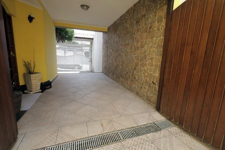 Casa à venda com 300m², 4 quartos e 4 vagasGaragem
