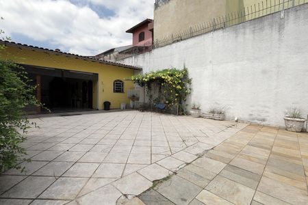 Casa à venda com 300m², 4 quartos e 4 vagasQuintal e Piscina
