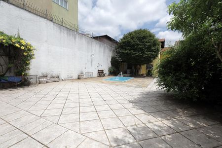 Casa à venda com 300m², 4 quartos e 4 vagasQuintal e Piscina