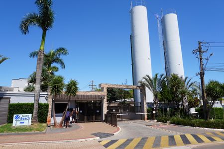 Apartamento para alugar com 51m², 2 quartos e 1 vagaFachada e portaria