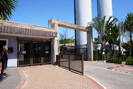 Apartamento para alugar com 51m², 2 quartos e 1 vagaFachada e portaria