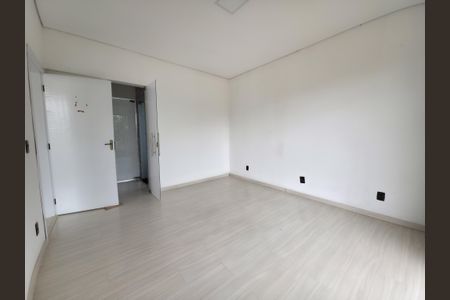 Casa de condomínio para alugar com 250m², 4 quartos e 3 vagasSuíte 2