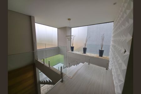 Casa de condomínio para alugar com 250m², 4 quartos e 3 vagasHall de entrada