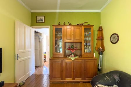 Casa para alugar com 190m², 2 quartos e 1 vaga Casa para alugar com 190m², 2 quartos e 1 vagaSala