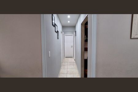 Corredor de apartamento para alugar com 2 quartos, 70m² em Jardim Orlandina, São Bernardo do Campo
