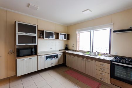 Apartamento para alugar com 139m², 3 quartos e 2 vagas Apartamento para alugar com 139m², 3 quartos e 2 vagasCozinha