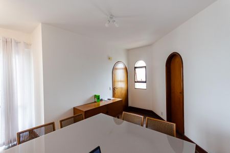 Apartamento para alugar com 139m², 3 quartos e 2 vagas Apartamento para alugar com 139m², 3 quartos e 2 vagasSala de Jantar