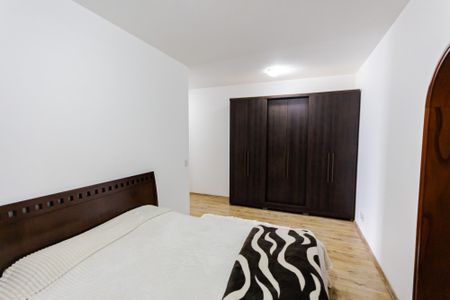 Apartamento para alugar com 139m², 3 quartos e 2 vagas Apartamento para alugar com 139m², 3 quartos e 2 vagasSuíte