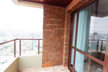 Apartamento para alugar com 139m², 3 quartos e 2 vagas Apartamento para alugar com 139m², 3 quartos e 2 vagasVaranda