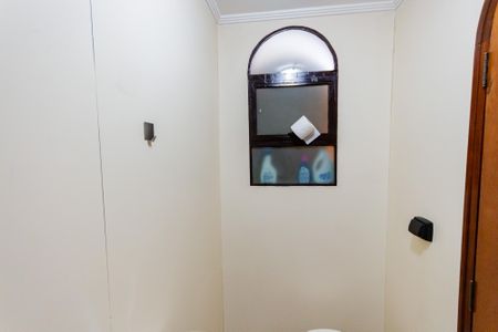 Apartamento para alugar com 139m², 3 quartos e 2 vagas Apartamento para alugar com 139m², 3 quartos e 2 vagasBanheiro de serviço