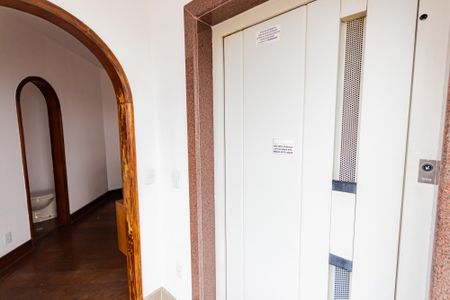 Apartamento para alugar com 139m², 3 quartos e 2 vagas Apartamento para alugar com 139m², 3 quartos e 2 vagasHall Social