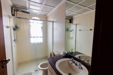 Apartamento para alugar com 139m², 3 quartos e 2 vagas Apartamento para alugar com 139m², 3 quartos e 2 vagasBanheiro