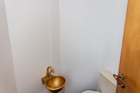 Apartamento para alugar com 139m², 3 quartos e 2 vagas Apartamento para alugar com 139m², 3 quartos e 2 vagasLavabo