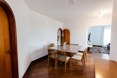 Apartamento para alugar com 139m², 3 quartos e 2 vagas Apartamento para alugar com 139m², 3 quartos e 2 vagasSala de Jantar
