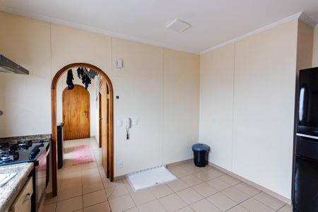 Apartamento para alugar com 139m², 3 quartos e 2 vagas Apartamento para alugar com 139m², 3 quartos e 2 vagasCozinha