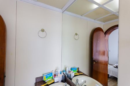 Apartamento para alugar com 139m², 3 quartos e 2 vagas Apartamento para alugar com 139m², 3 quartos e 2 vagasEspelho