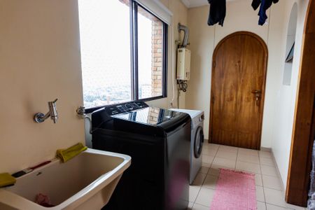 Apartamento para alugar com 139m², 3 quartos e 2 vagas Apartamento para alugar com 139m², 3 quartos e 2 vagasÁrea de Serviço