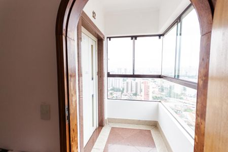 Apartamento para alugar com 139m², 3 quartos e 2 vagas Apartamento para alugar com 139m², 3 quartos e 2 vagasHall Social