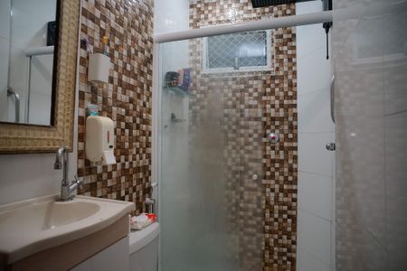 Banheiro de kitnet/studio para alugar com 1 quarto, 33m² em Centro, Niterói