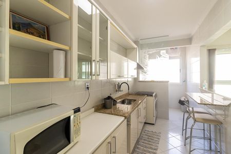 Apartamento para alugar com 67m², 2 quartos e 1 vagaCozinha