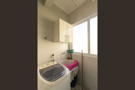 Apartamento para alugar com 67m², 2 quartos e 1 vagaÁrea de serviço