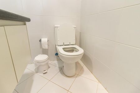 Apartamento para alugar com 67m², 2 quartos e 1 vagaDetalhe do banheiro da suíte