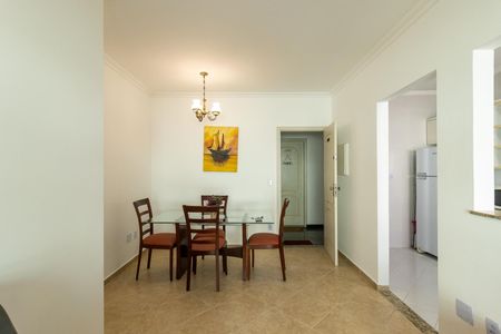 Apartamento para alugar com 67m², 2 quartos e 1 vagaSala
