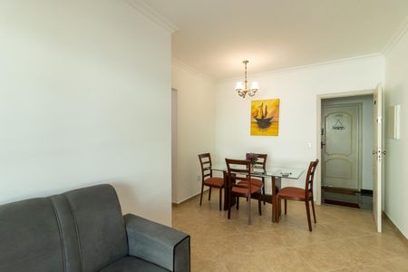 Sala de apartamento para alugar com 2 quartos, 67m² em Canto do Forte, Praia Grande