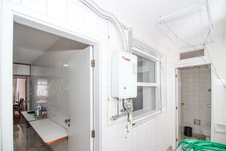 Apartamento para alugar com 147m², 2 quartos e 1 vagaÁrea de Serviço