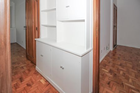 Corredor de apartamento à venda com 2 quartos, 147m² em Perdizes, São Paulo